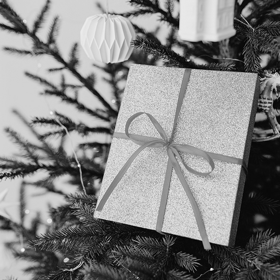 15 Christmas Gift Ideas: Gender-Neutral Present Guide